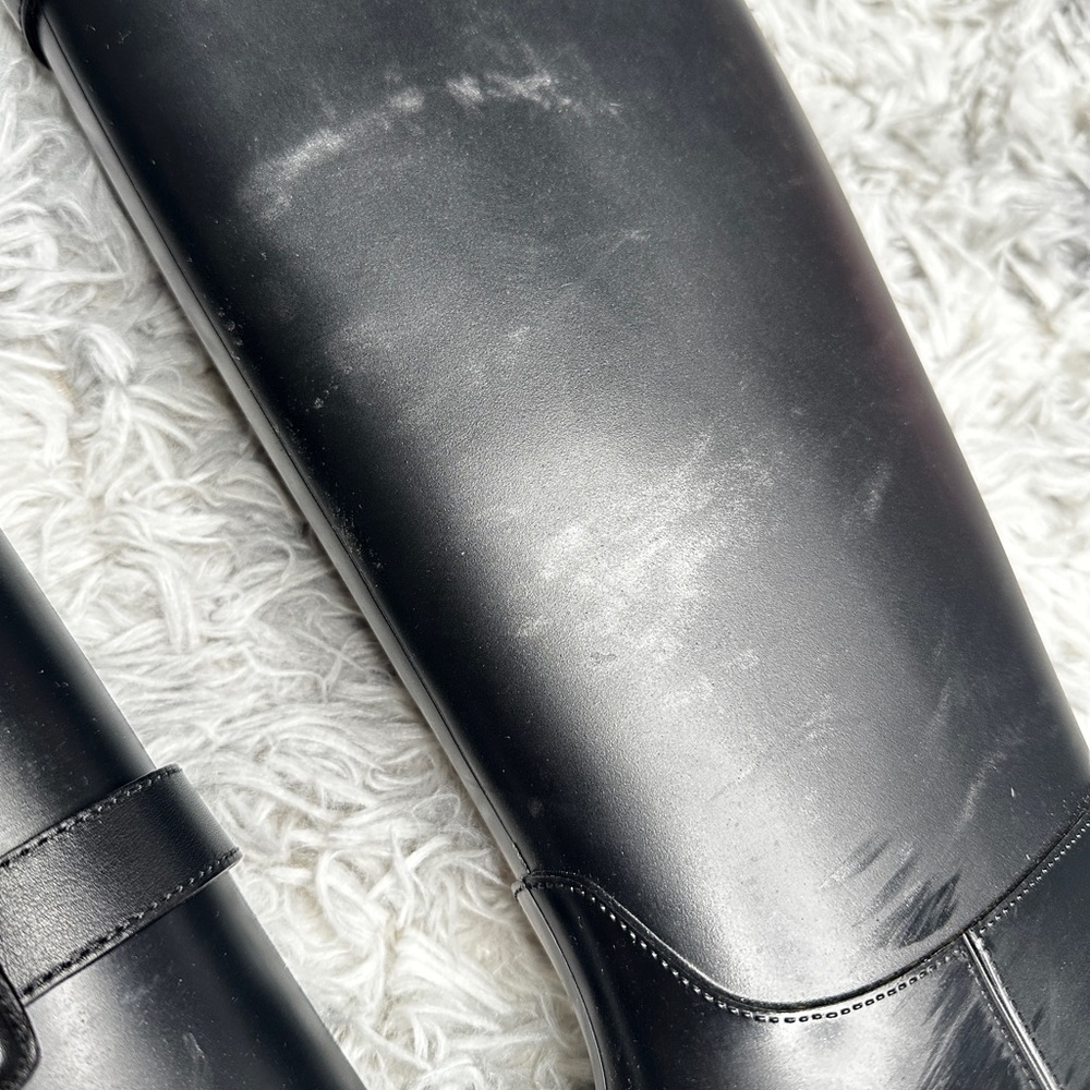 Authentic Burberry rain boots - Picture 3 of 9